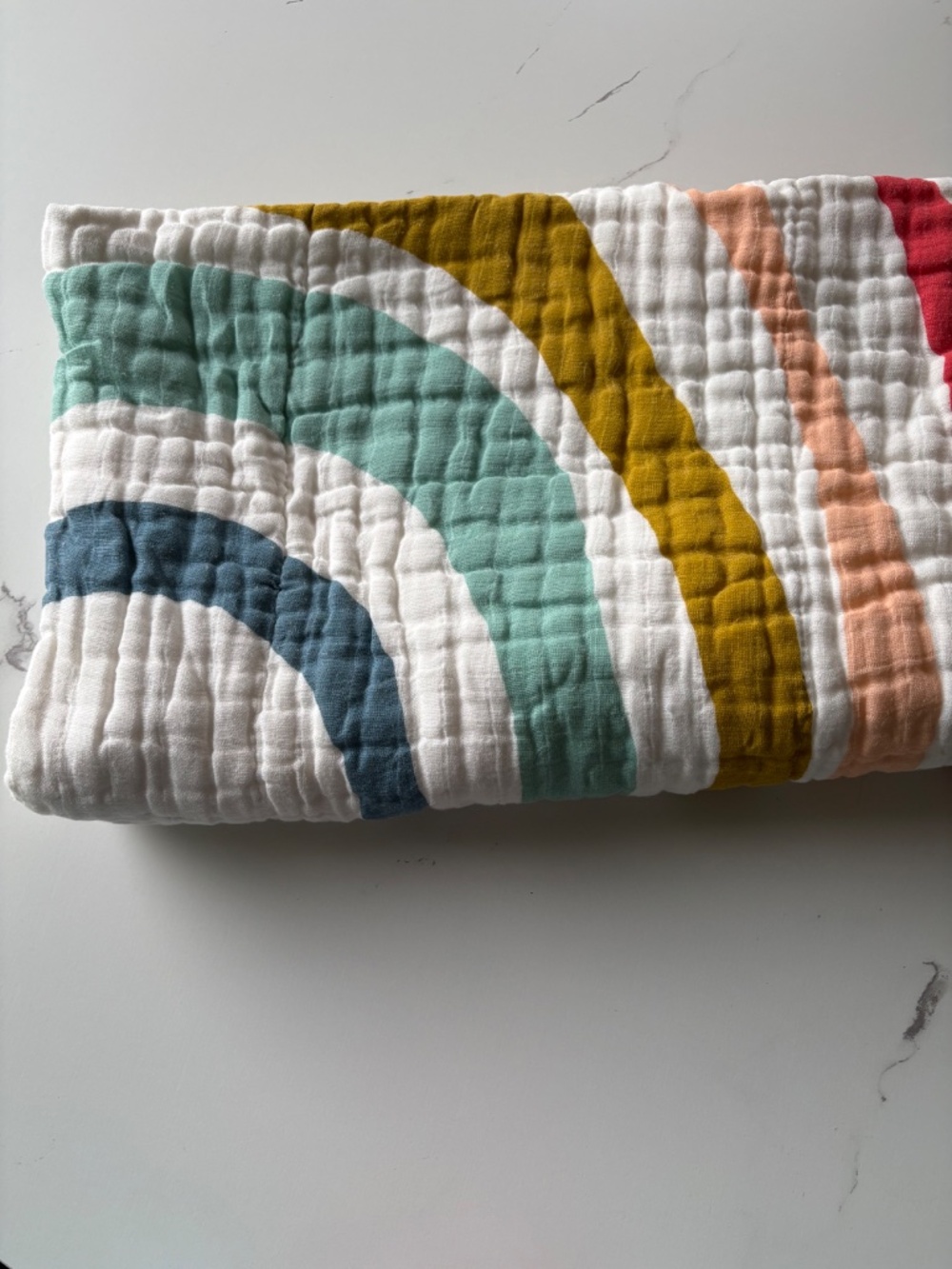 New Clementine kids Baby Quilt Rainbow - Picture 2 of 4